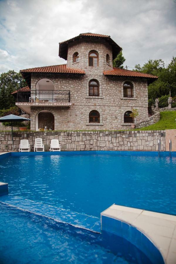 Exclusive House Legacy Villa สเมเดเรโว ภายนอก รูปภาพ